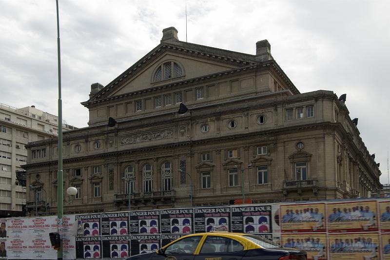 20071201_151408  D2X 4200x2800.jpg - Colon Theatre, Buenos Aires, Argentina.  The acoustics in this theatre are near perfect and ranks in the top 3 in the world.  Renovation to be completed in 2008 to celebrate its 100th anniversary